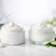 Barrierecreme oder Feuchtigkeitscreme - was hilft?